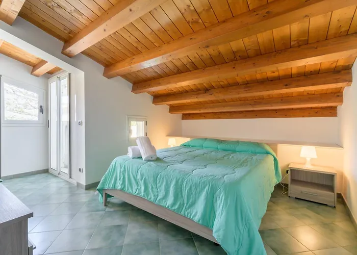 Archimede, Appartamento Con Vista In Centro A Marina Di Ragusa