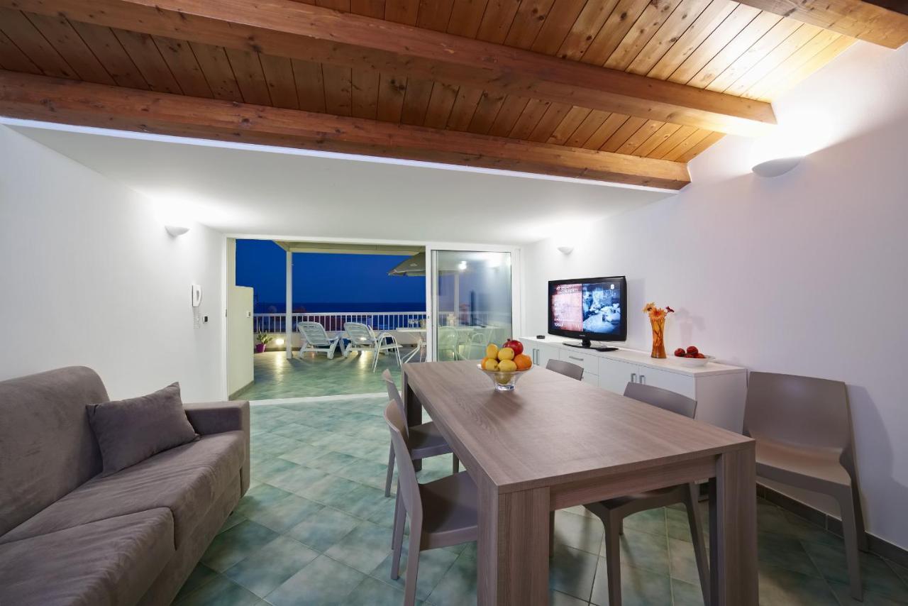 Archimede, Con Vista In Centro A Apartment